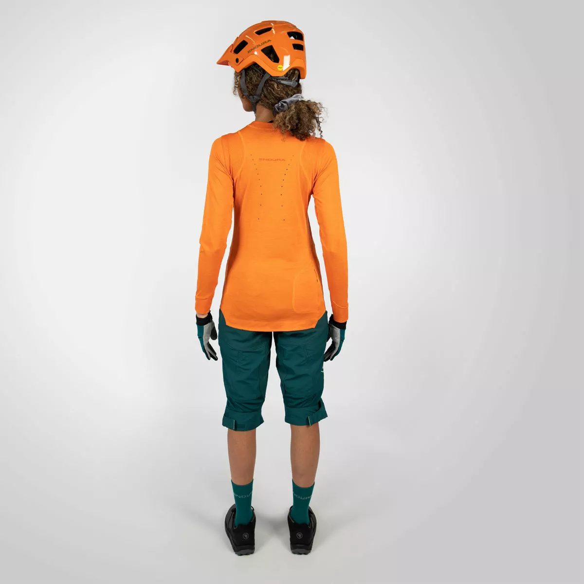 Endura Women's Singletrack LS Jersey 6 Endura Women's Singletrack LS Jersey - Imagen 4