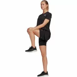 Camiseta Adidas P.BLUE Para Mujer -Bicicletas comprar GN4406 APP on model walking white