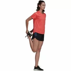 Pantalón Corto De Running Adidas ADIZERO Split Para Mujer -Bicicletas comprar HC7985 APP on model walking white