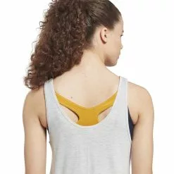 Camiseta Estampada De Tirantes Reebok Workout Ready Supremium Para Mujer -Bicicletas comprar HH8073 6 APPAREL On Model Detail View 2 white