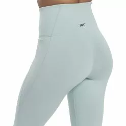 Reebok Women's TS Reebok Lux High Rise Tight 11 Reebok Women's TS Reebok Lux High Rise Tight -Bicicletas comprar HK4845 6 APPAREL On Model Detail View 2 white