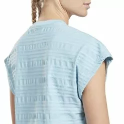 Reebok Women's Perforated Tee -Bicicletas comprar HT6108 5 APPAREL On20Model Detail20View201 white