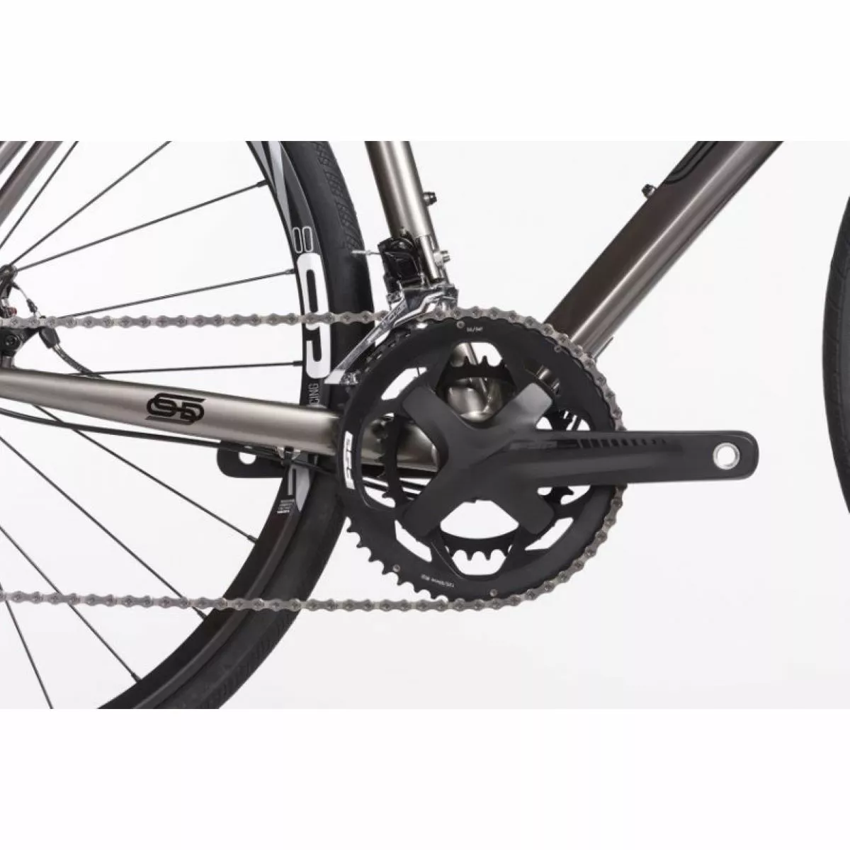 Orro Terra Gravel 105 R900 Flatbar Gravel Bike (2023) 5 Orro Terra Gravel 105 R900 Flatbar Gravel Bike (2023) - Imagen 3