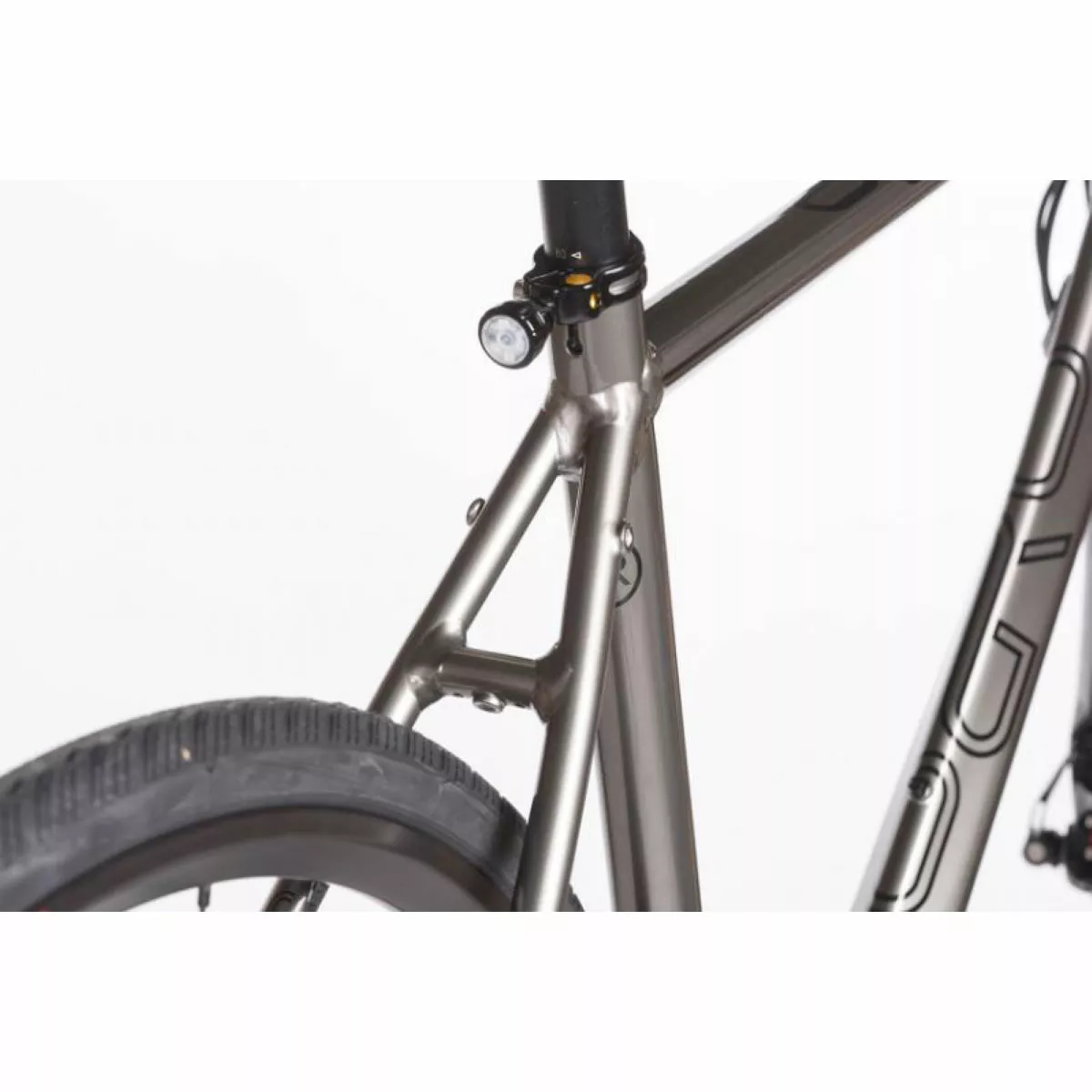 Orro Terra Gravel 105 R900 Flatbar Gravel Bike (2023) 7 Orro Terra Gravel 105 R900 Flatbar Gravel Bike (2023) - Imagen 5