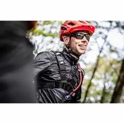 Mochila De Hidratación USWE Outlander 3 -Bicicletas comprar USWE Outlander 3 Hydration Pack Hydration Packs Carbon Black SS21 V 2031001 3