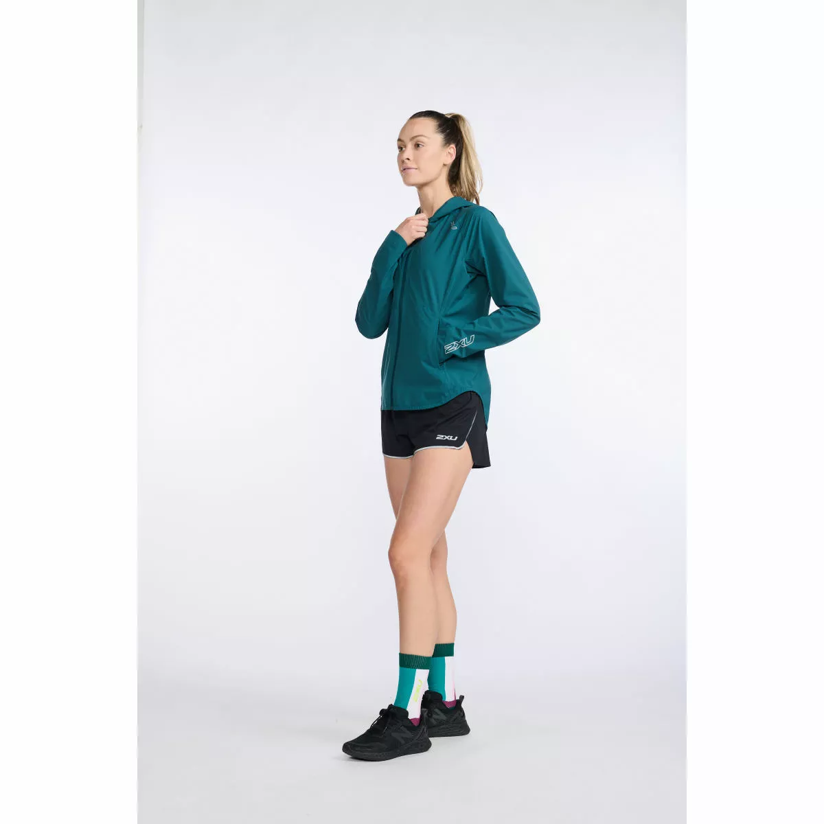 2XU Women's Light Speed Waterproof Jacket 14 2XU Women's Light Speed Waterproof Jacket - Imagen 12