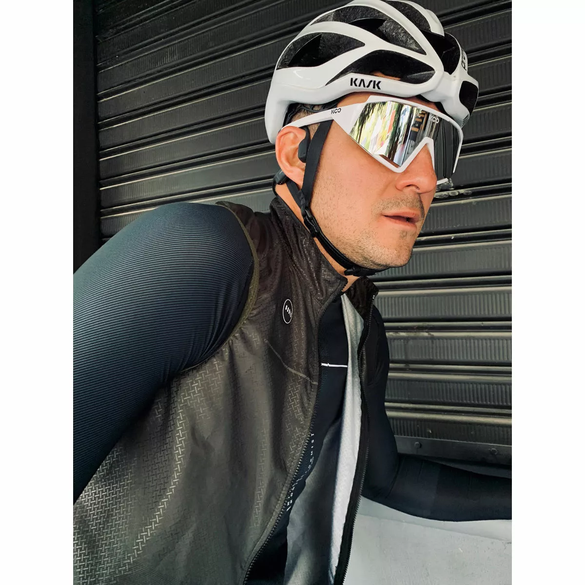 KOO Spectro White Sunglasses (Super Silver Lens) 6 KOO Spectro White Sunglasses (Super Silver Lens) - Imagen 4