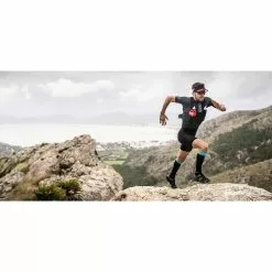 Protectores De Pantorrillas Compressport R2 Oxygen -Bicicletas comprar compressport R2 oxygen calf sleeve compression black SU00003B situation